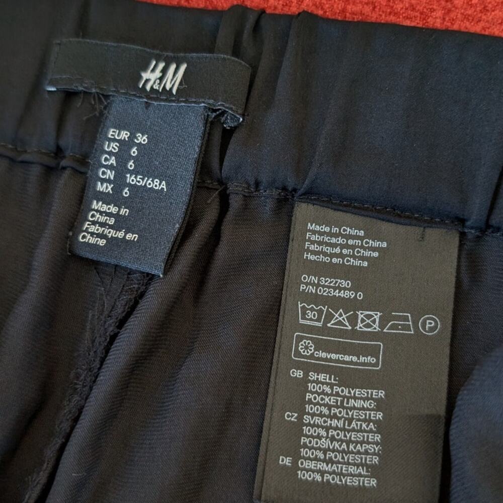 H&M HM Black Satin High Elasticated Waist Short Shorts, size 6 - Picture 3 of 8